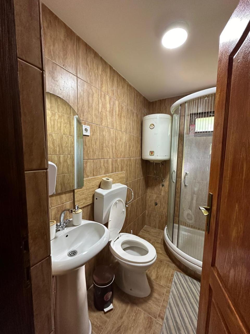 Apartments Svera Danilovgrad Exterior photo